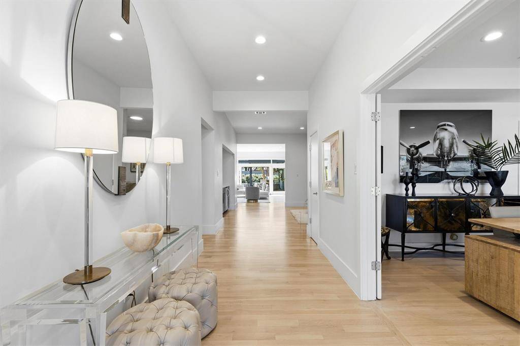 4418 Crooked Lane, Dallas, TX 75229