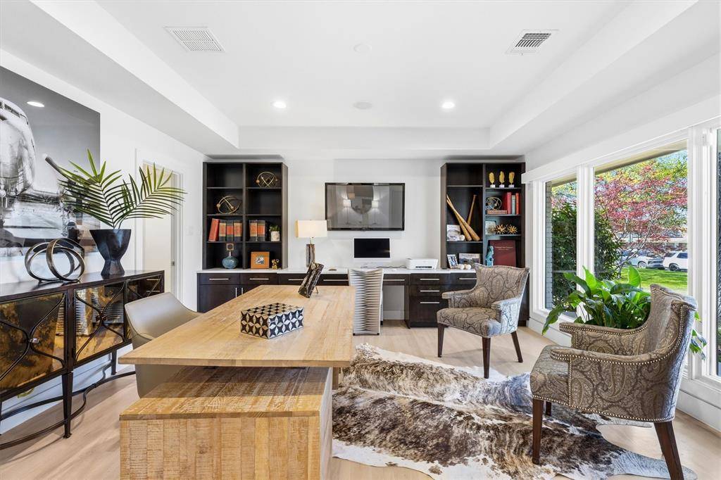 4418 Crooked Lane, Dallas, TX 75229