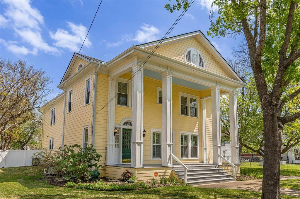 1017 N Woods Street, Sherman, TX 75092