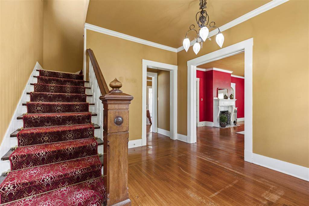 1017 N Woods Street, Sherman, TX 75092