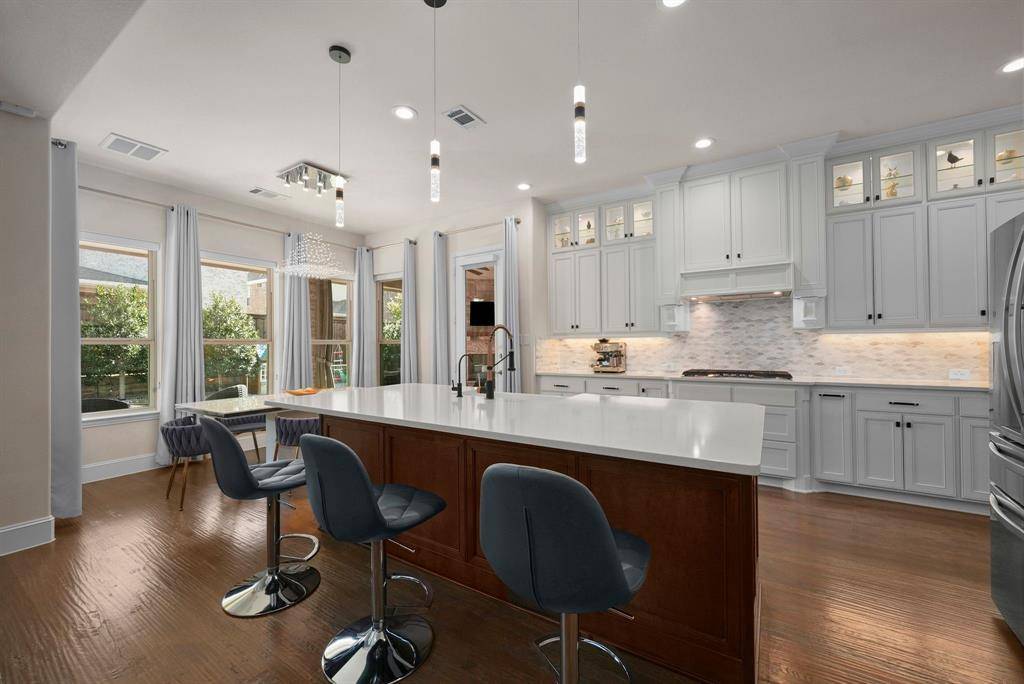 2353 Flat Creek Road, Frisco, TX 75036