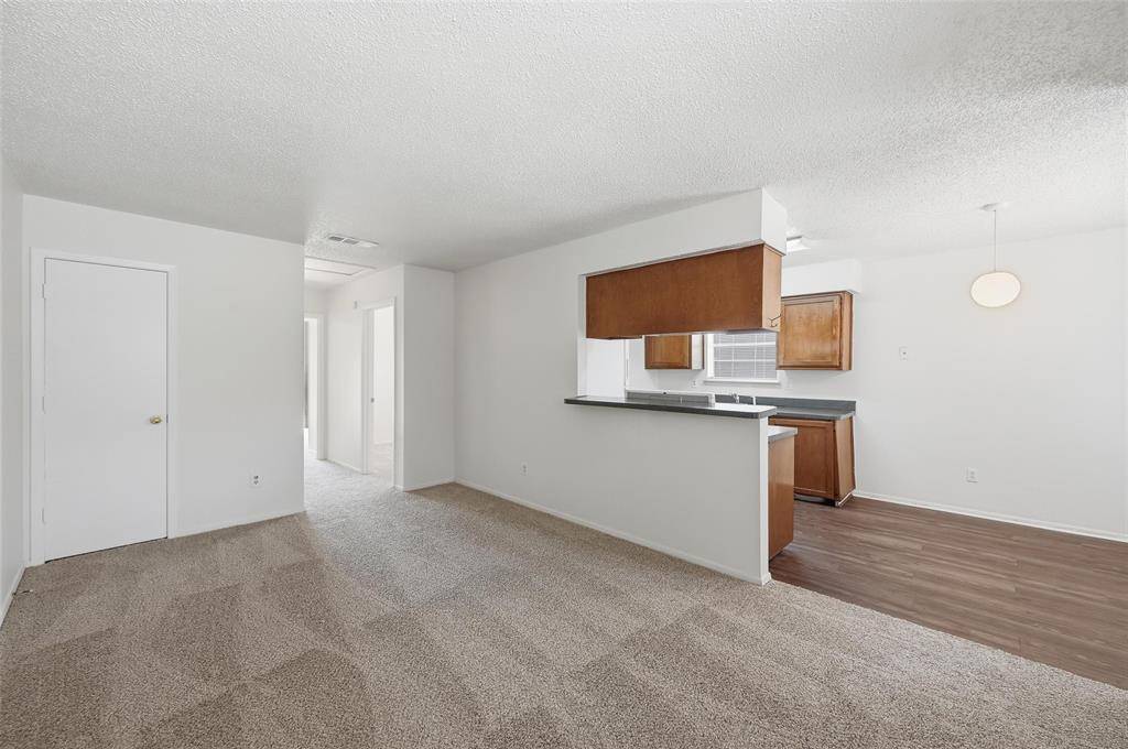 504 Kings Way Drive #C, Mansfield, TX 76063