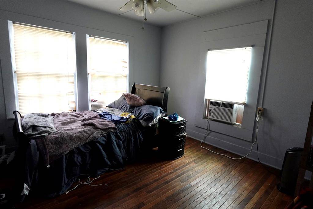 107 S Williams Drive, Comanche, TX 76442