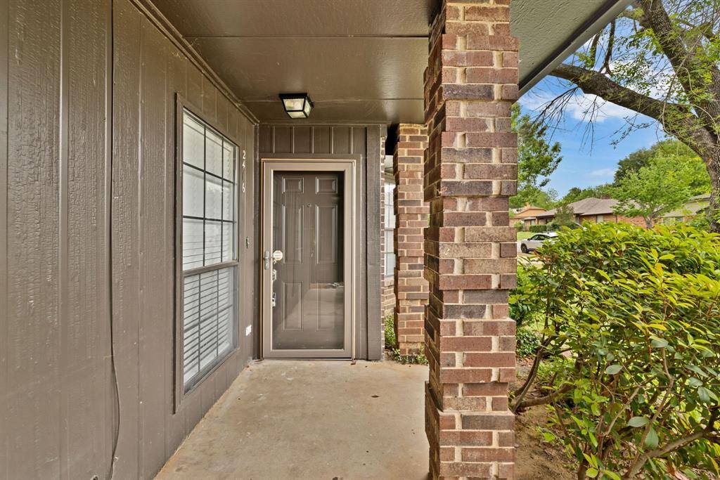2416 Oakmont Drive, Bedford, TX 76022