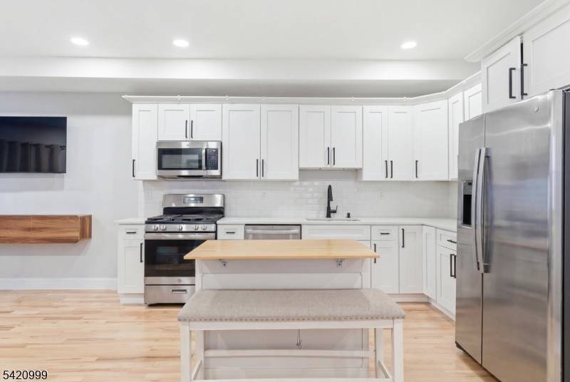 204 19Th Ave, Irvington Twp., NJ 07111