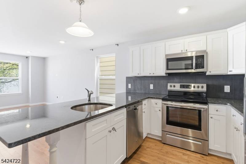 262 2Nd Ave, Newark City, NJ 07107