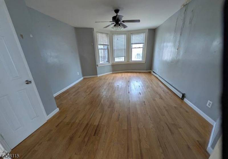 553 S 10Th St, Newark City, NJ 07103