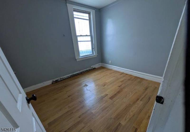 553 S 10Th St, Newark City, NJ 07103