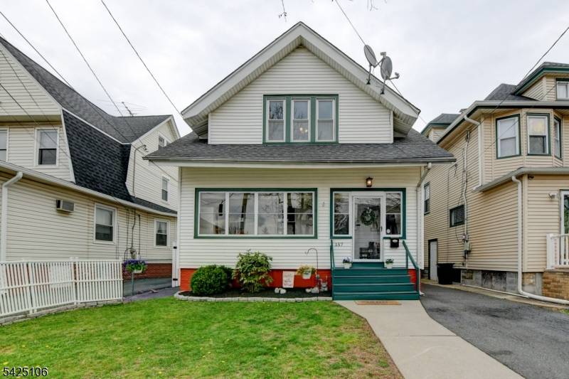 157 Berwyn St, Roselle Park Boro, NJ 07204