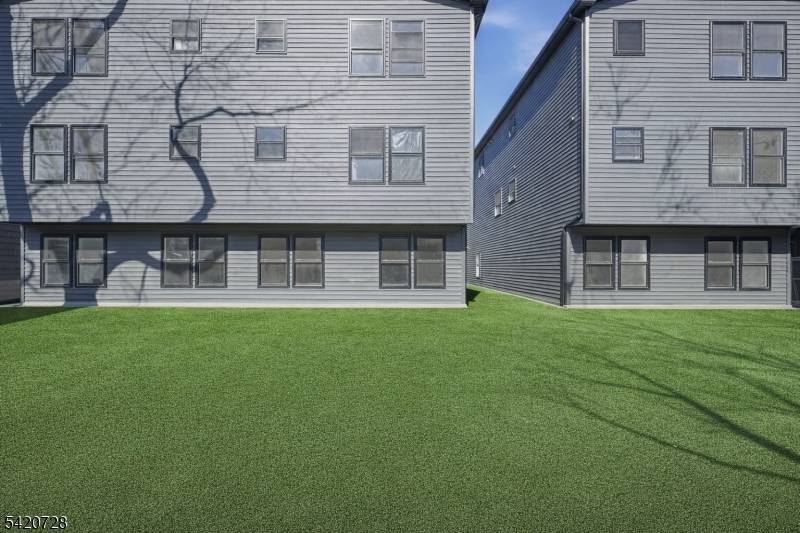 130 N 17Th St, East Orange City, NJ 07017