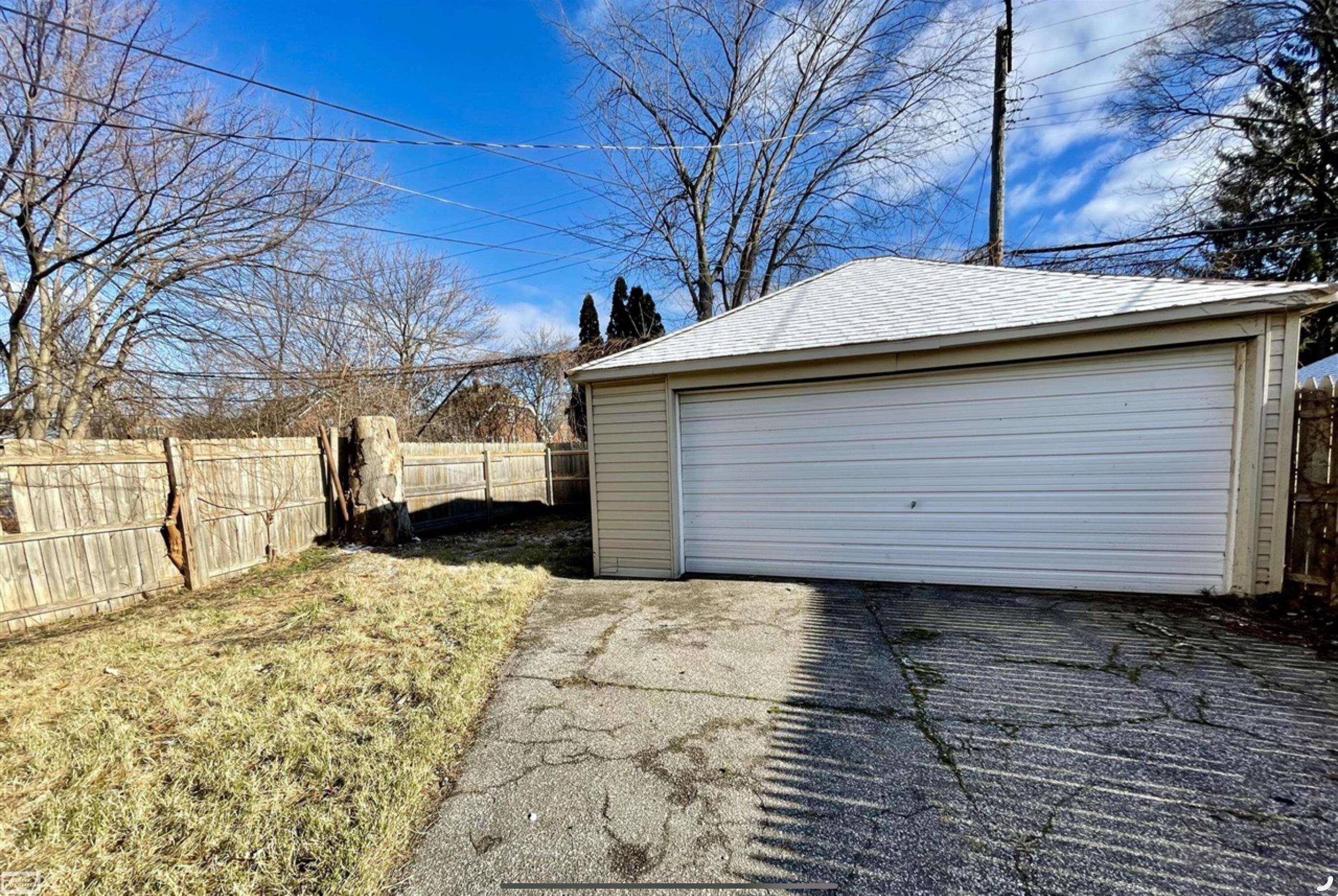 17198 Bradford St ST, Detroit, MI 48205