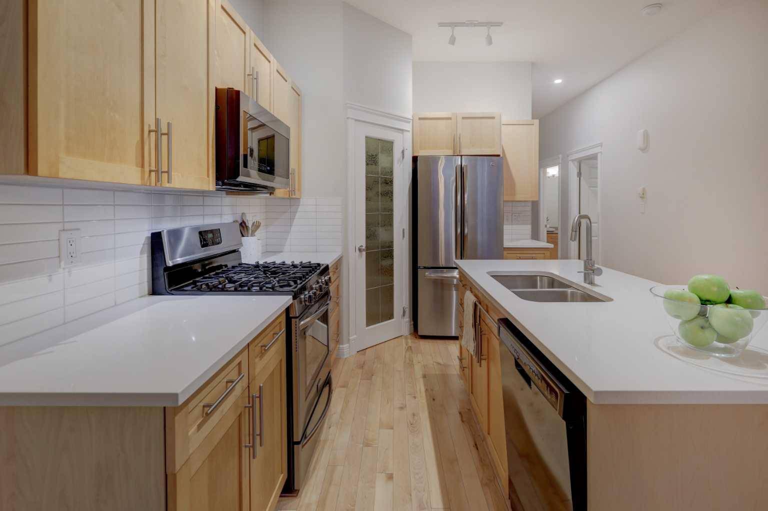 57 Discovery Ridge HL SW, Calgary, AB T3H 4Y5