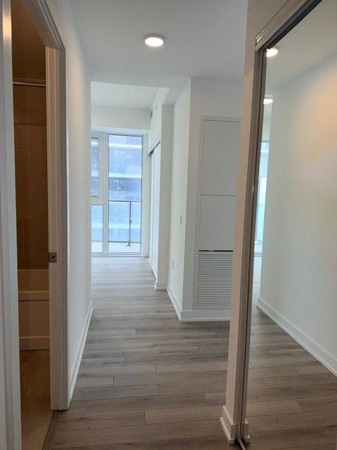 15 Skyridge DR #1709, Brampton, ON L6P 4S3