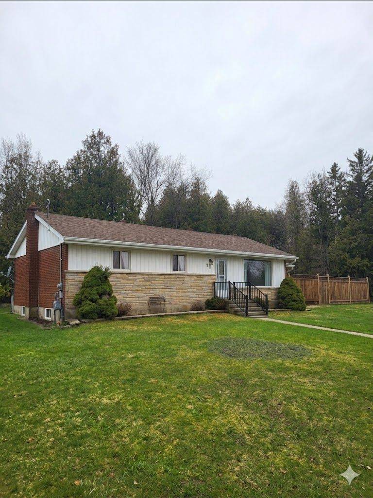 32 Garafraxa ST, Chatsworth, ON N0H 1G0