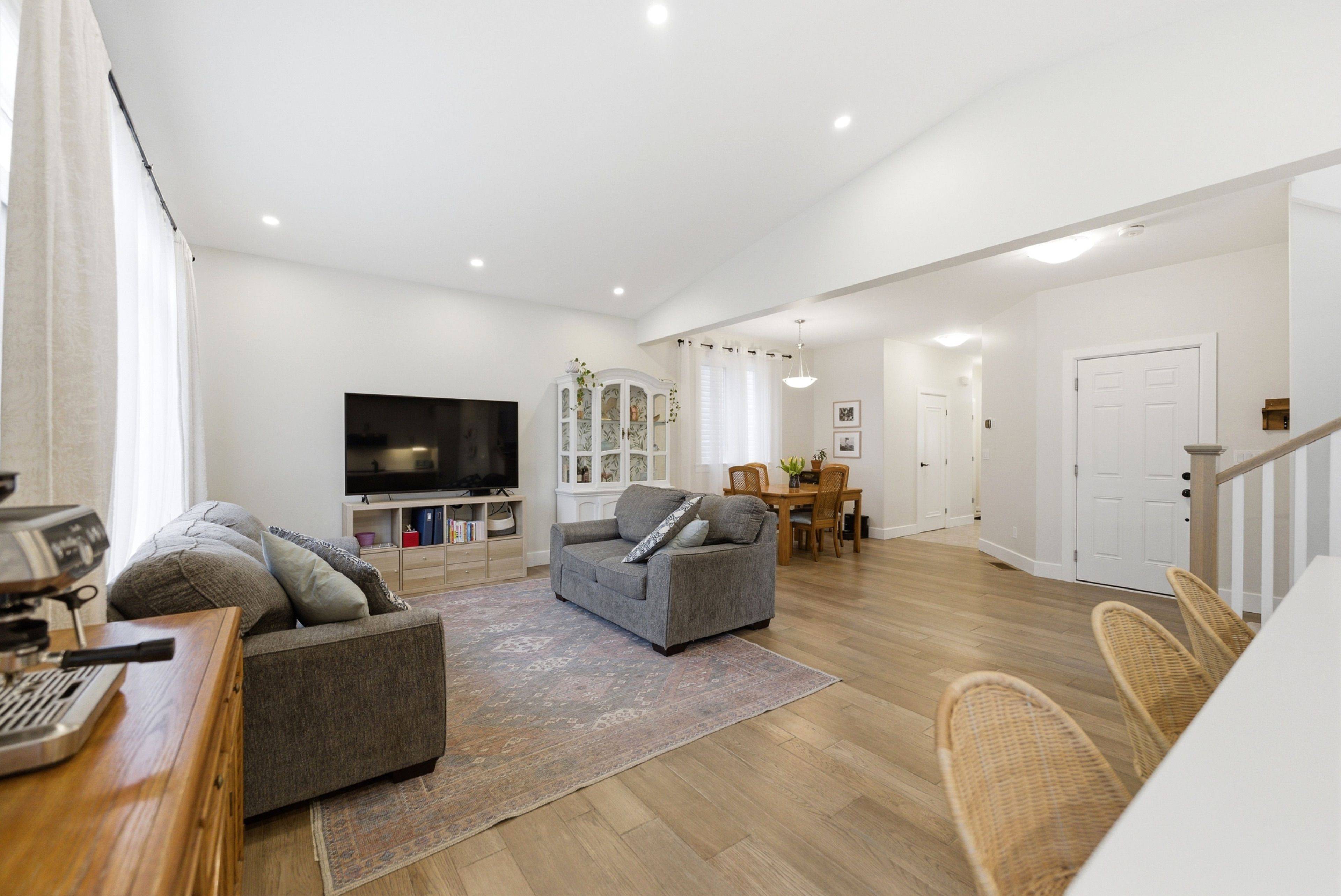 84 Potter DR, Loyalist, ON K0H 2H0