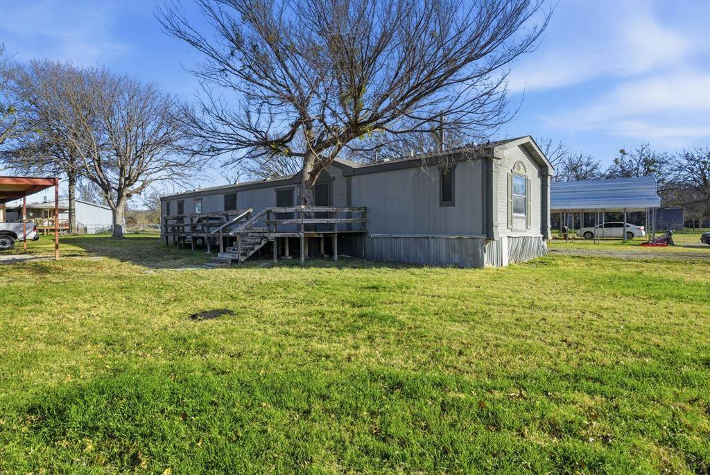 2013 Spring Valley Drive, Azle, TX 76020