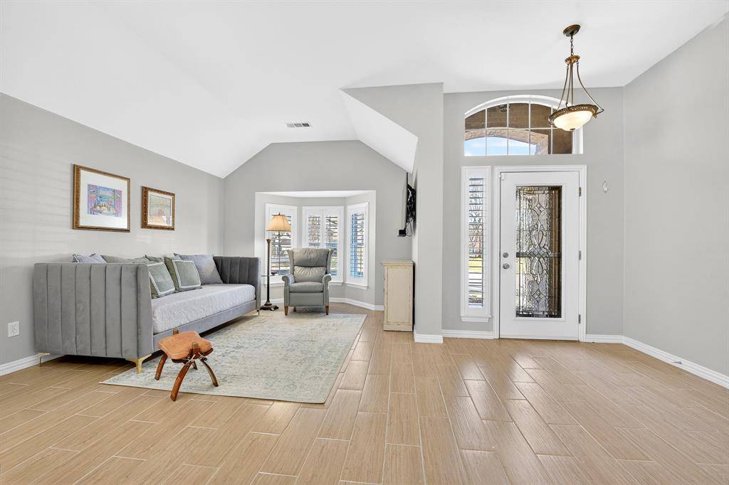 4012 Kenwood Drive, Flower Mound, TX 75022