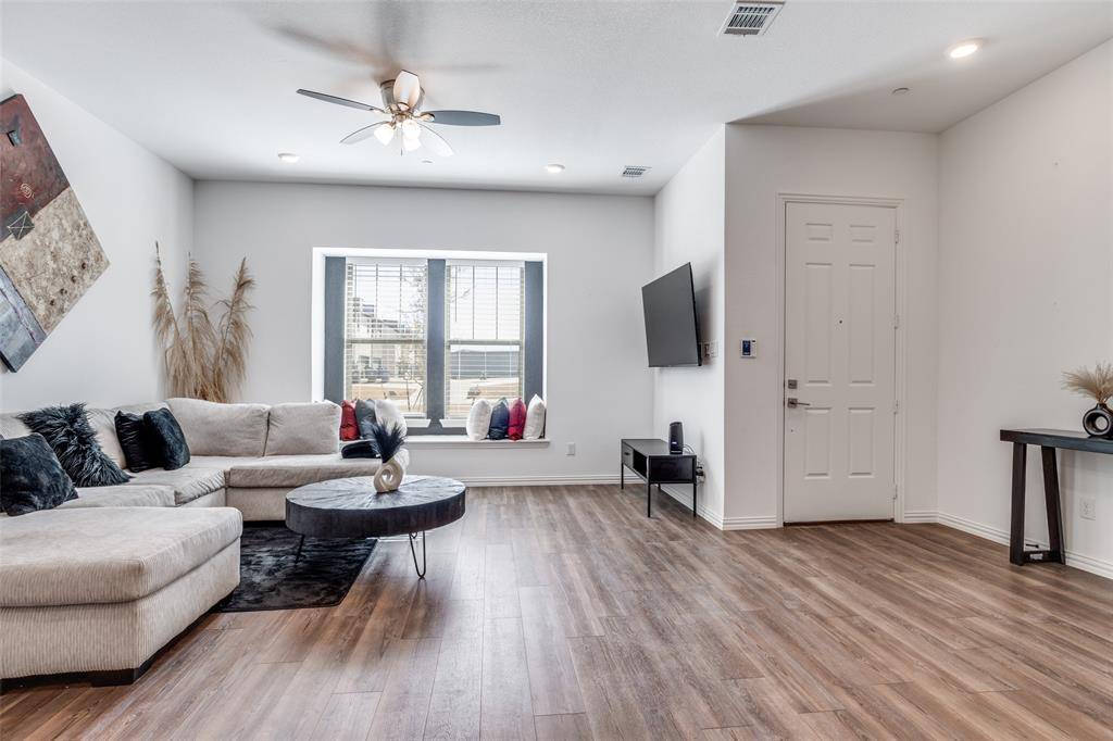 5913 Baritone Court, Sachse, TX 75048