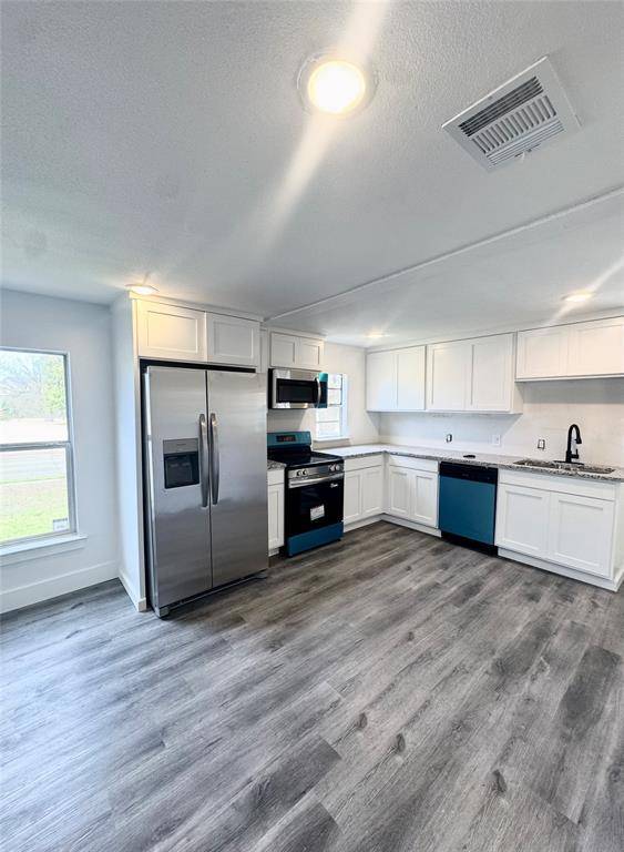 303 W Broad Street, Mansfield, TX 76063