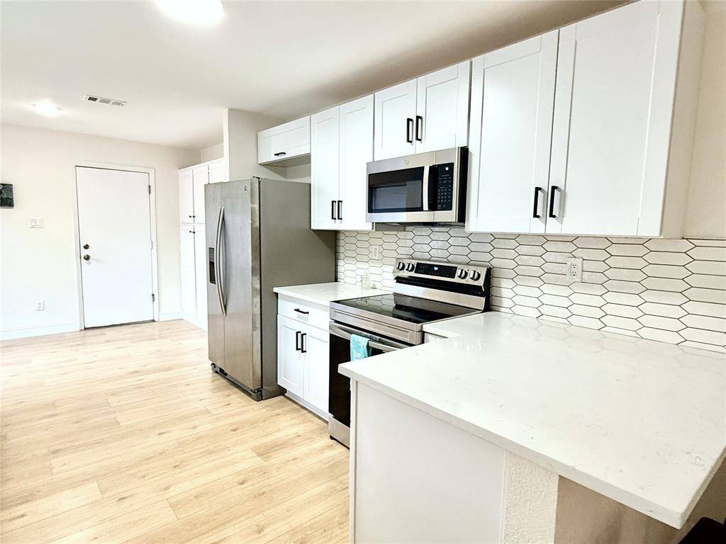 4243 Timberglen Road, Dallas, TX 75287