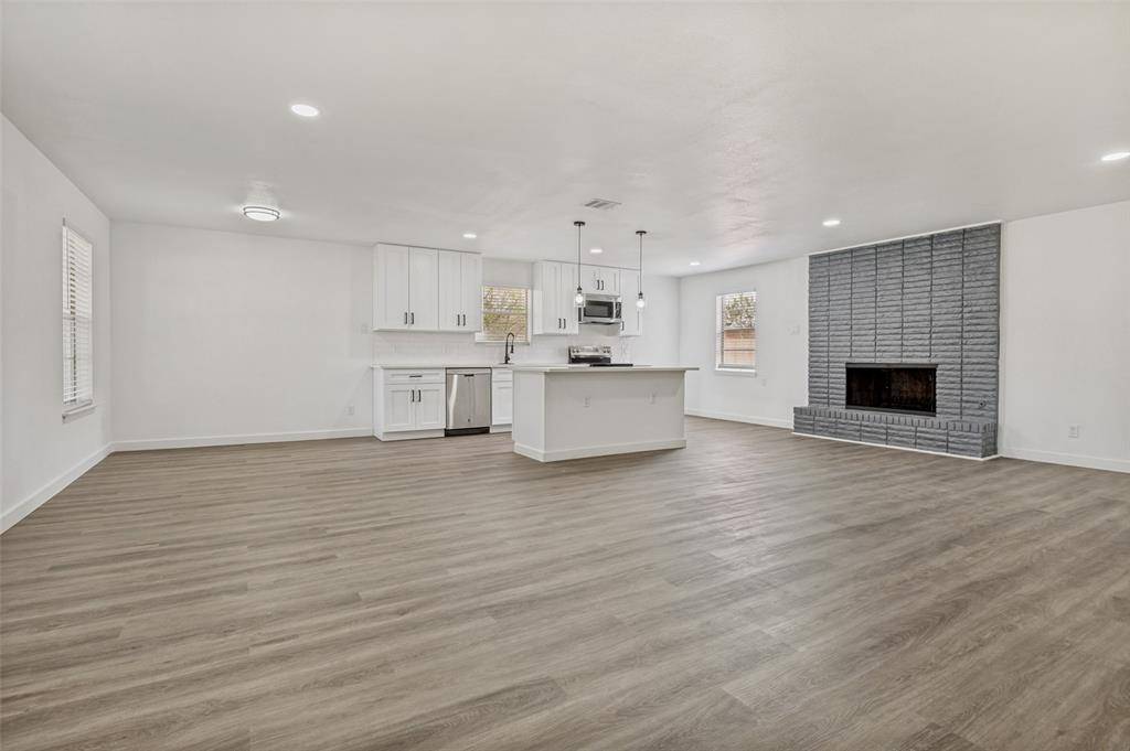 2106 Benjamin Road, Irving, TX 75060