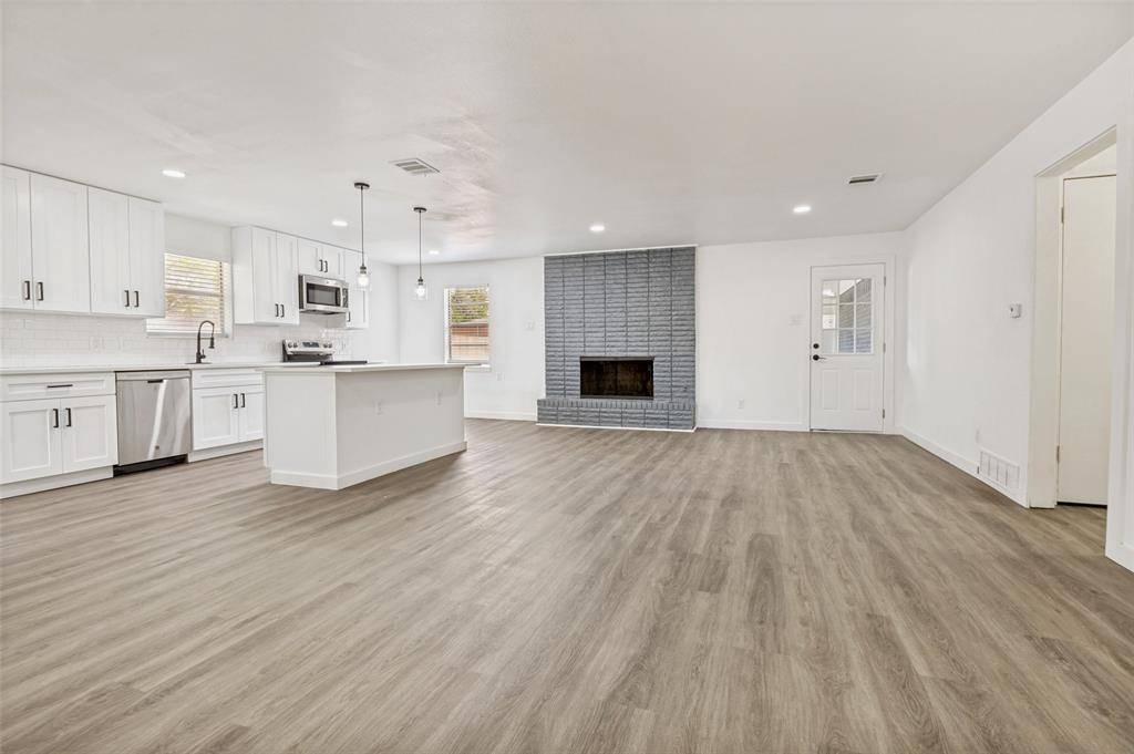 2106 Benjamin Road, Irving, TX 75060