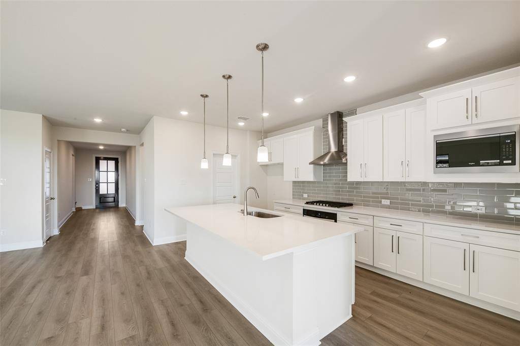 2012 Beeflower Street, Celina, TX 75009