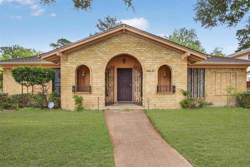 6010 Hunters View Lane, Dallas, TX 75232