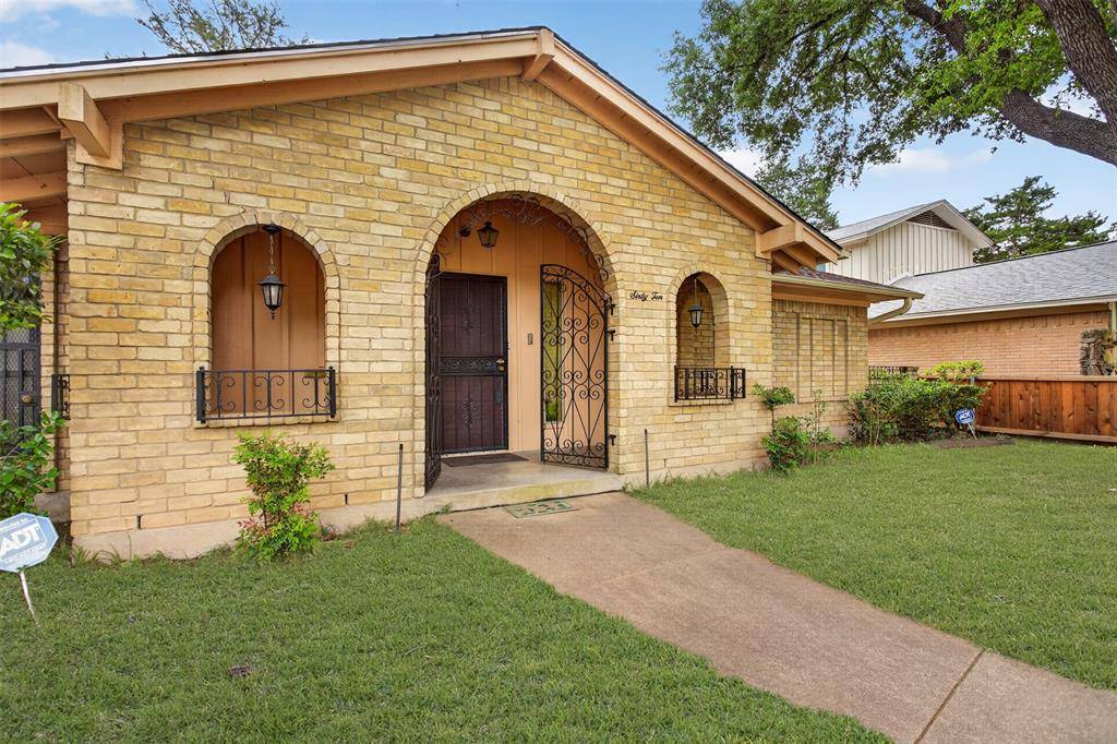 6010 Hunters View Lane, Dallas, TX 75232