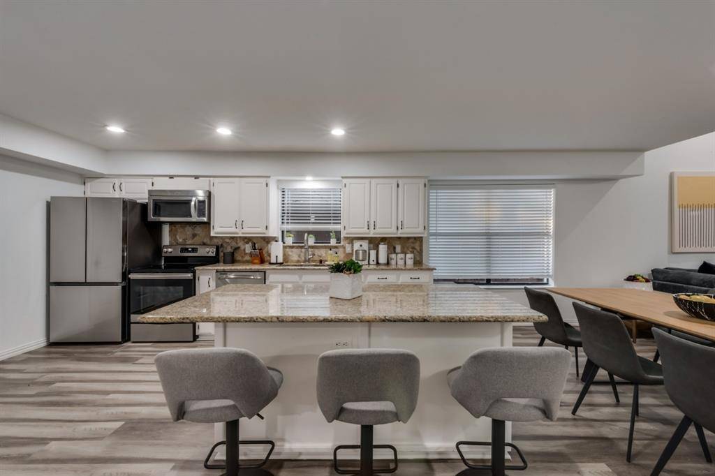 17920 Hillcrest Road, Dallas, TX 75252