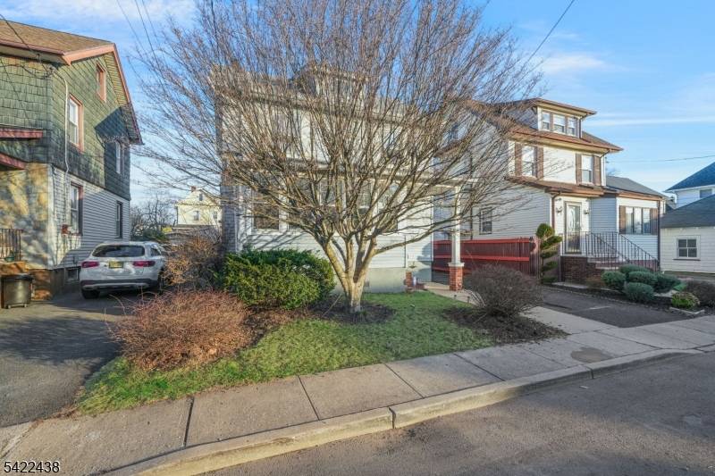 15 Donald Pl, Elizabeth City, NJ 07208
