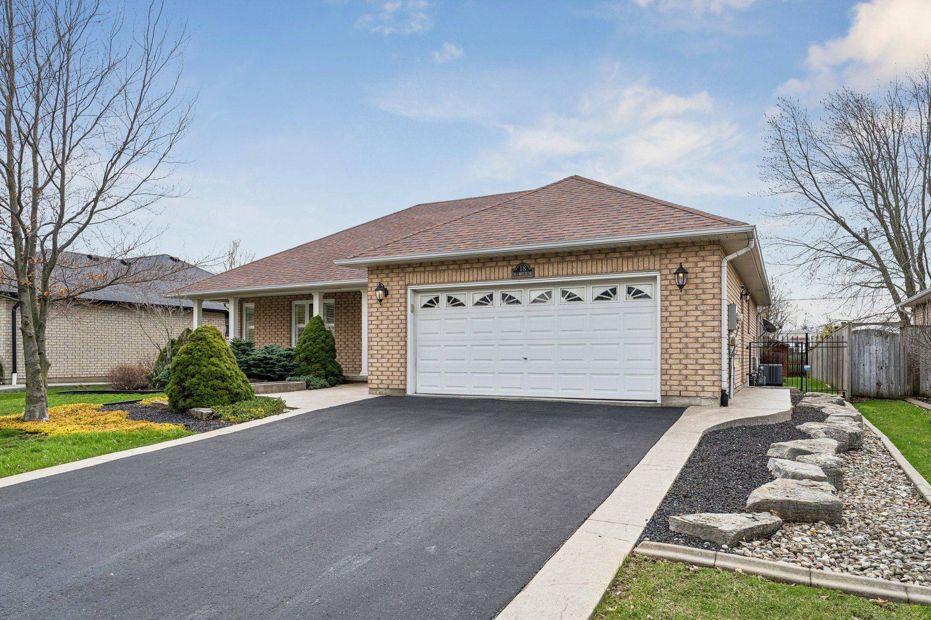 18 Sea Breeze DR, Norfolk, ON N0A 1N7