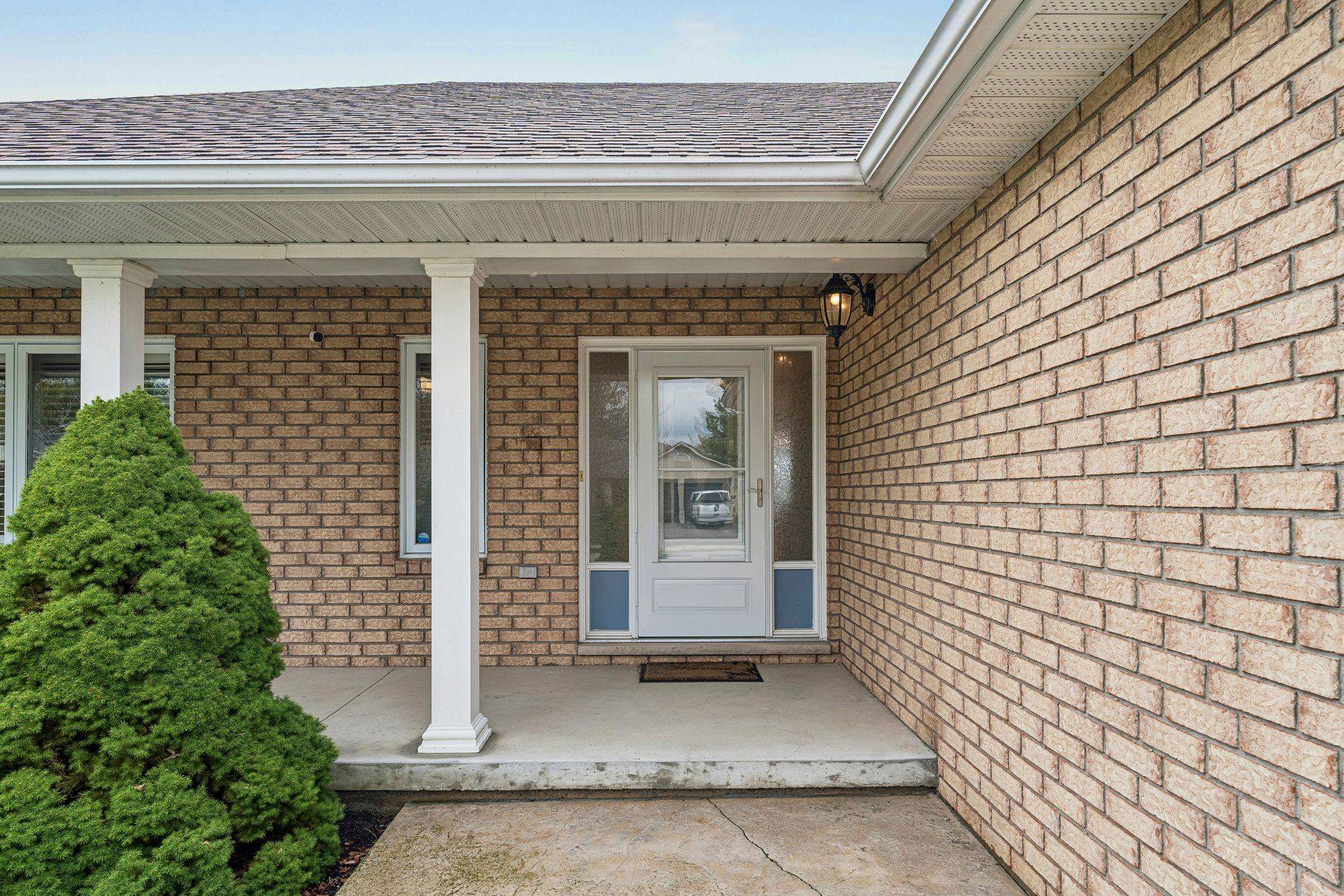 18 Sea Breeze DR, Norfolk, ON N0A 1N7