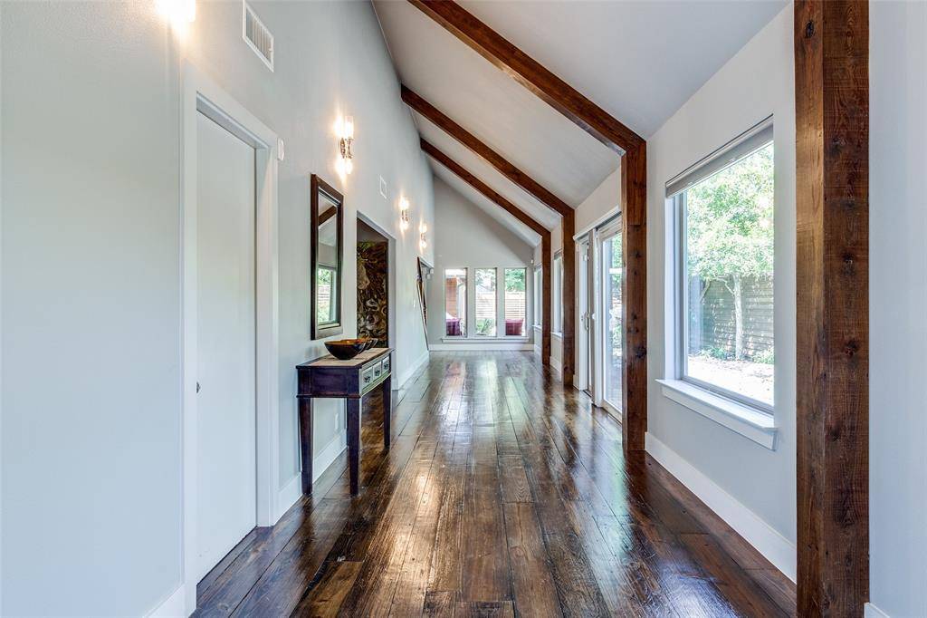 5323 Denton Drive, Dallas, TX 75235