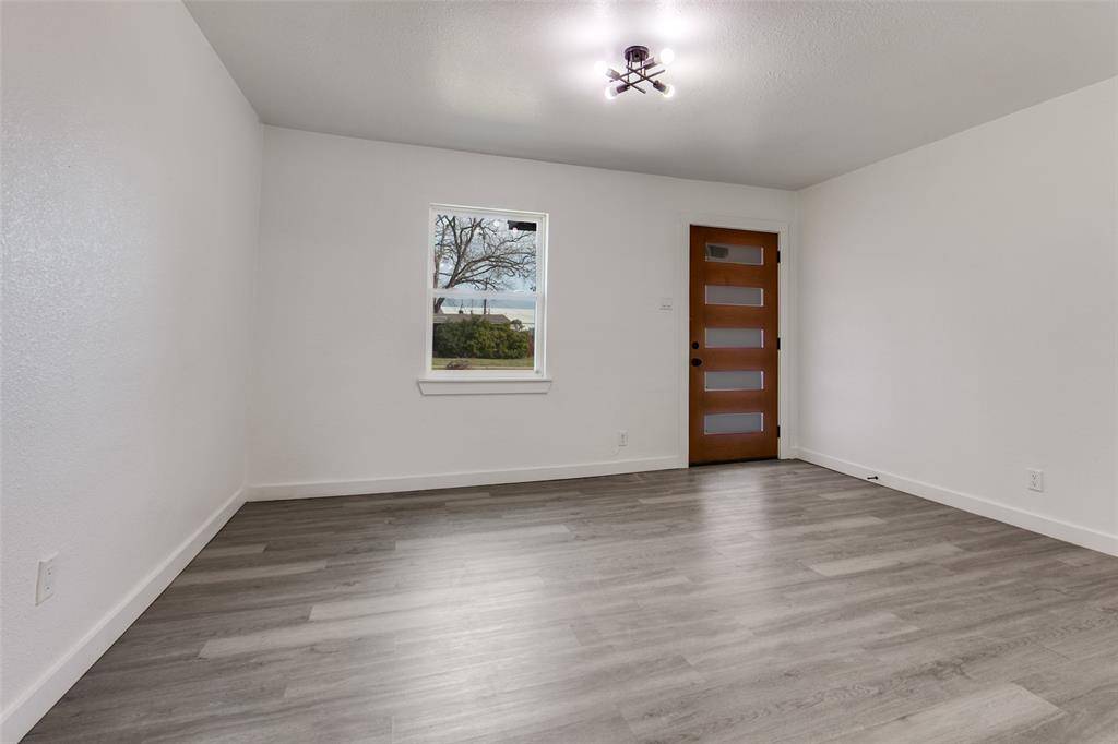 629 N 4th Street, Garland, TX 75040