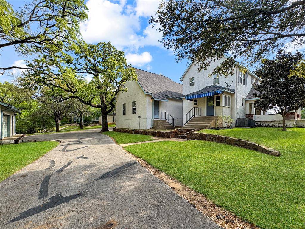 1205 Forest Ridge Drive, Bedford, TX 76022