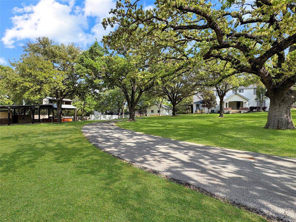 1205 Forest Ridge Drive, Bedford, TX 76022