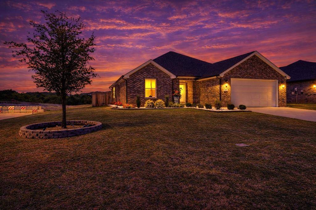 100 Midway Meadows, Pottsboro, TX 75076