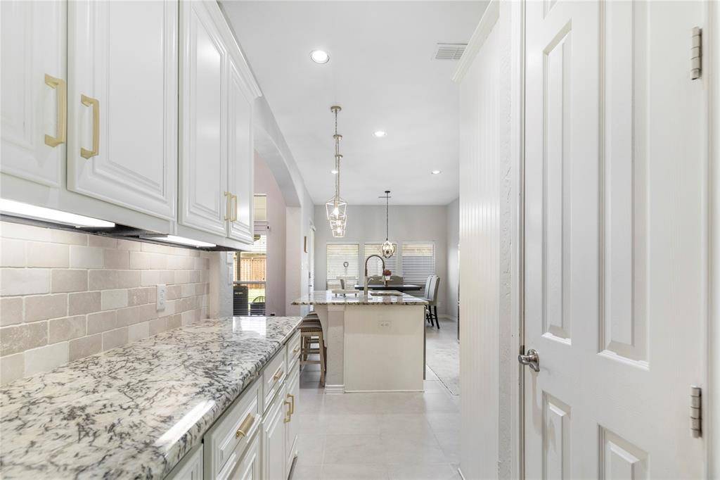 11604 Compton Trail, Fort Worth, TX 76244