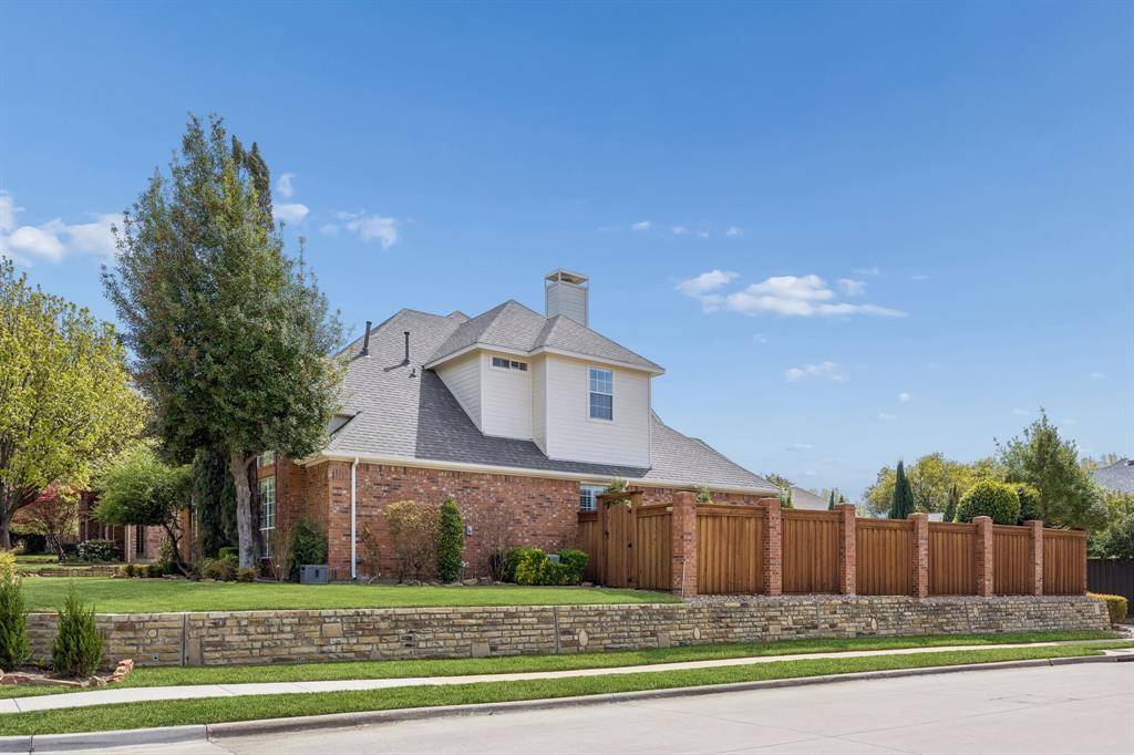 4424 Briar Hollow Drive, Plano, TX 75093