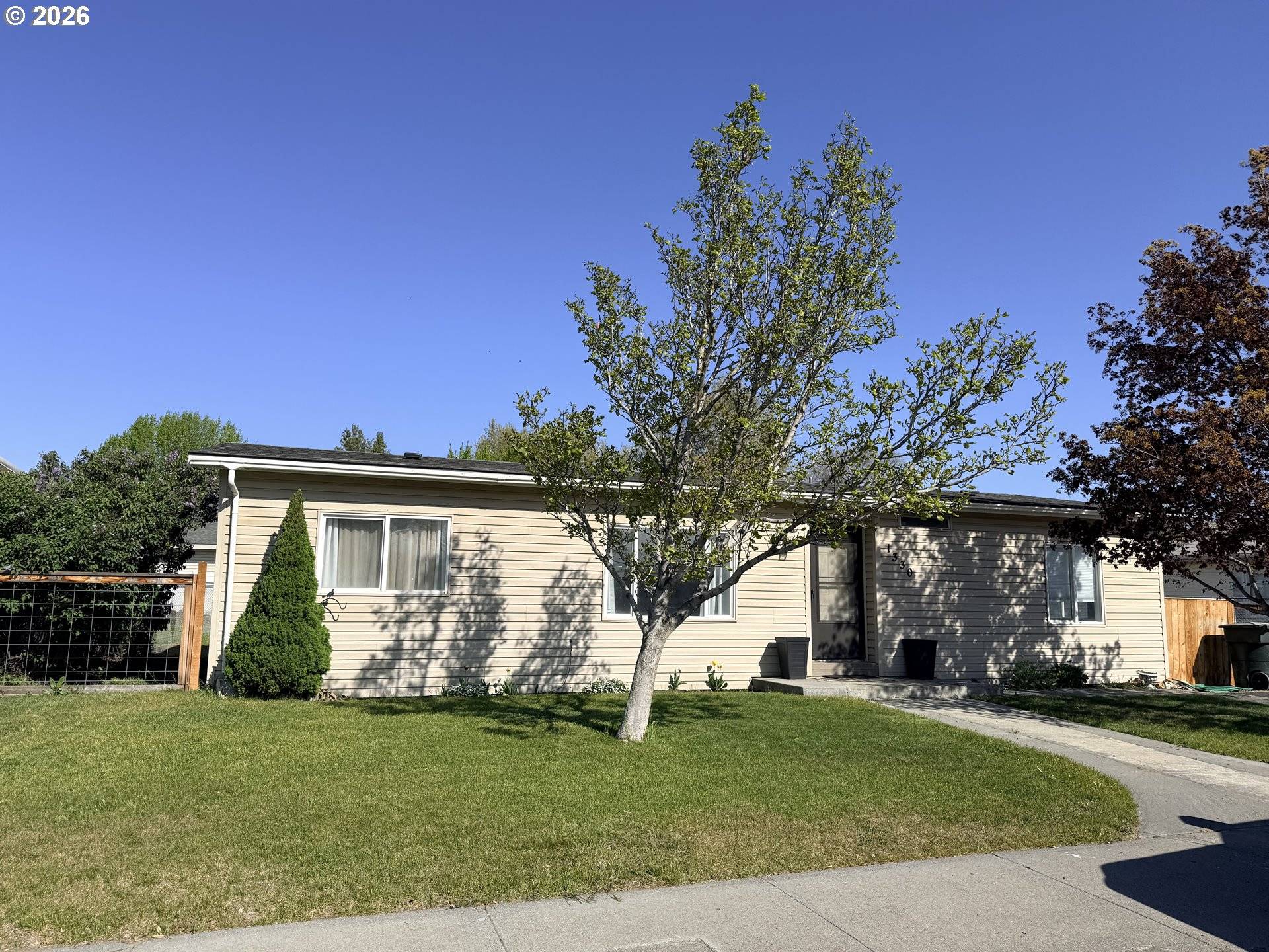 1330 W SUNLAND AVE, Hermiston, OR 97838