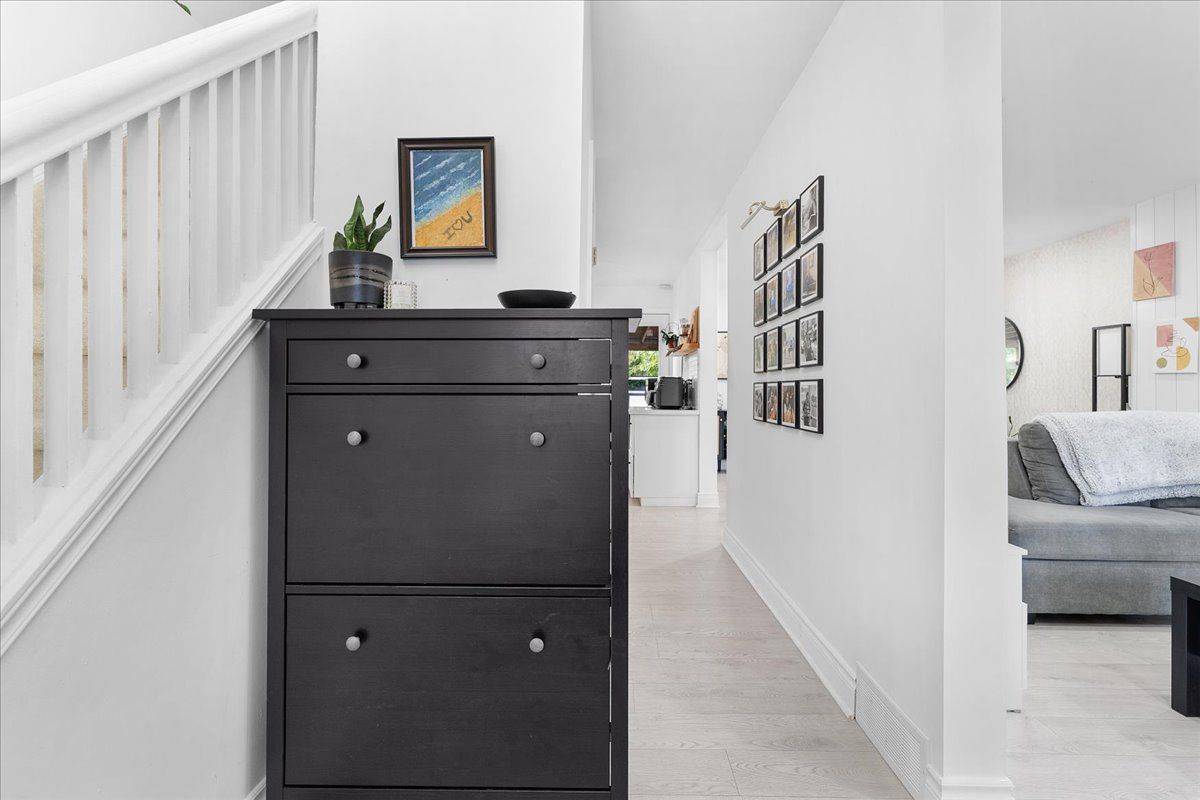 133 Frederick AVE, Hamilton, ON L8H 4L1