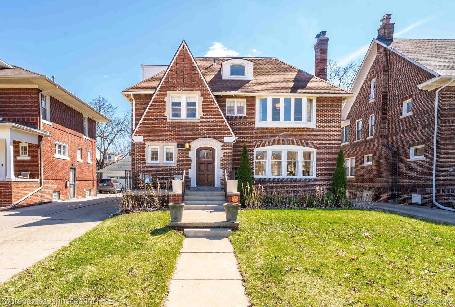 1675 Chicago BLVD, Detroit, MI 48206