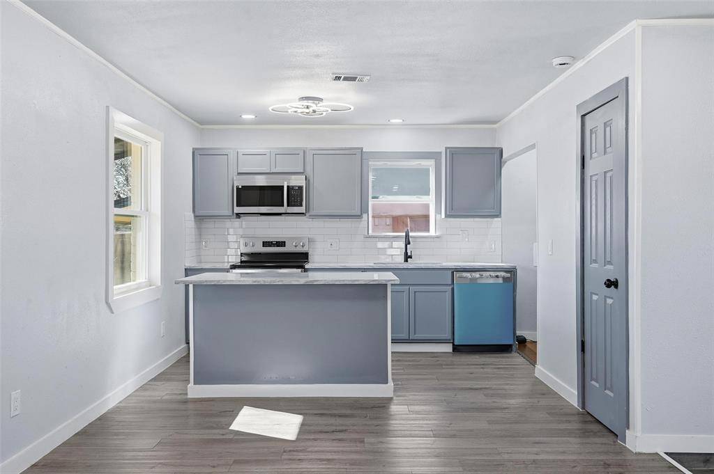 3922 Rainier Street, Irving, TX 75062