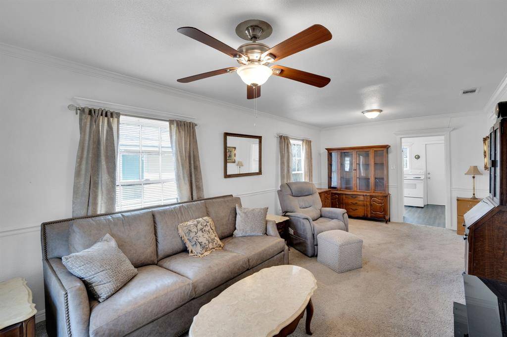 608 Highland Avenue, Waxahachie, TX 75165