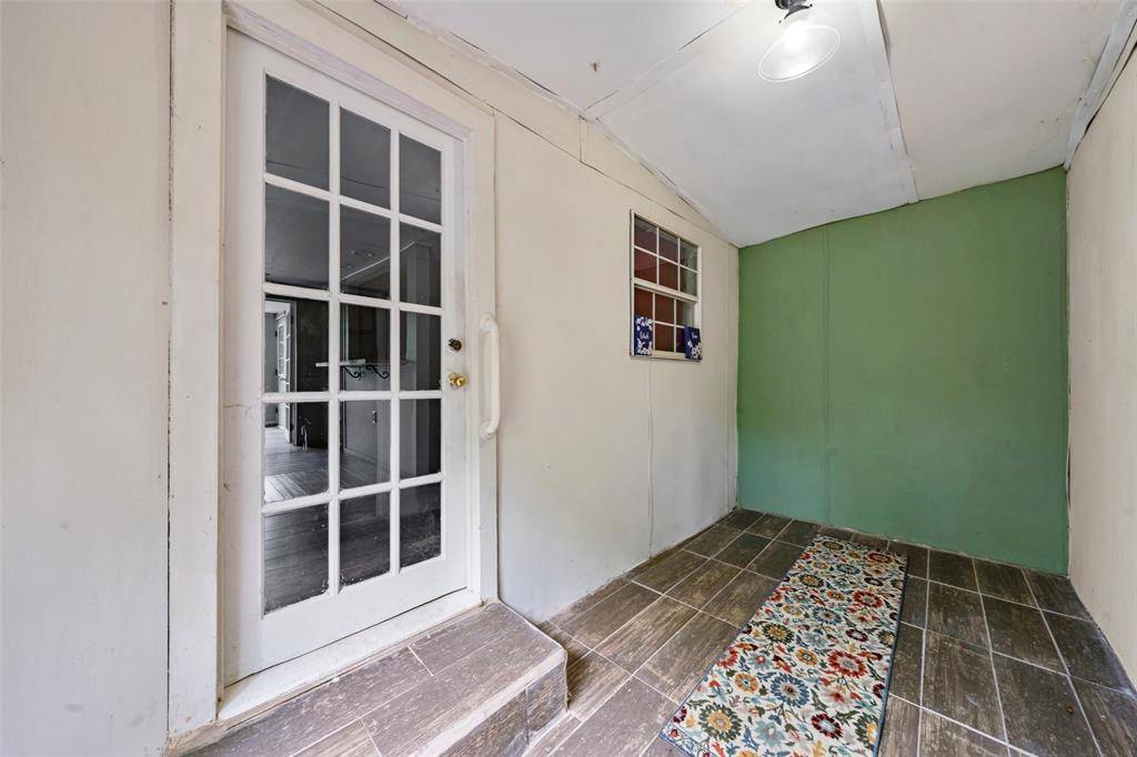 110 Private Road 180, Whitney, TX 76692