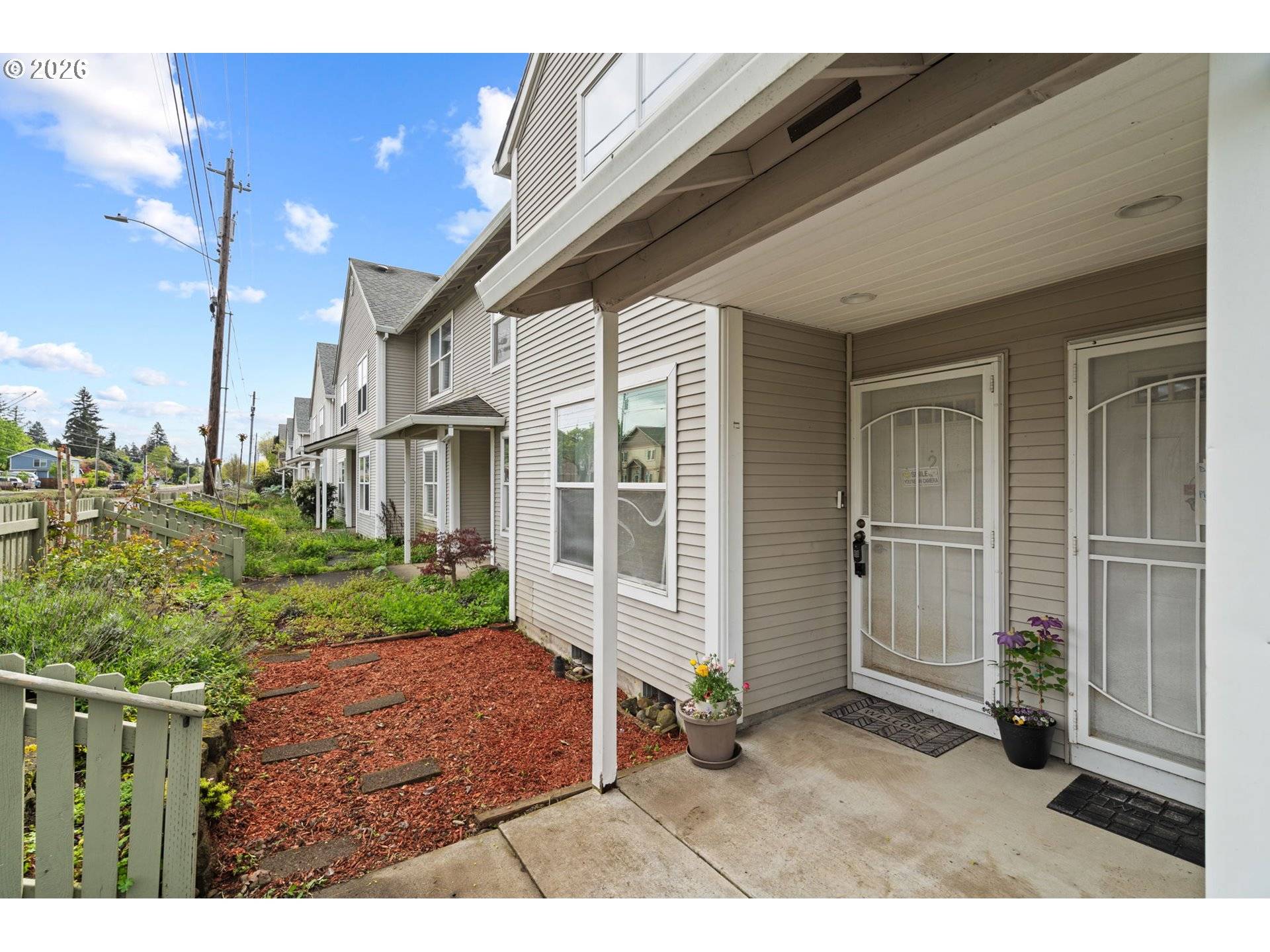 14134 E BURNSIDE ST #2, Portland, OR 97233