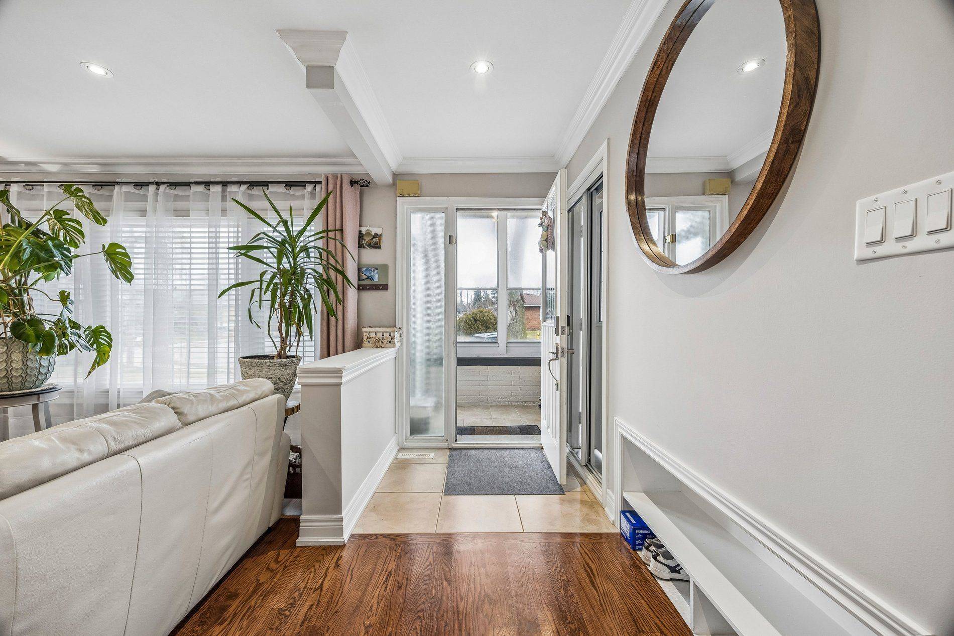 48 Holford CRES, Toronto E05, ON M1T 1M2