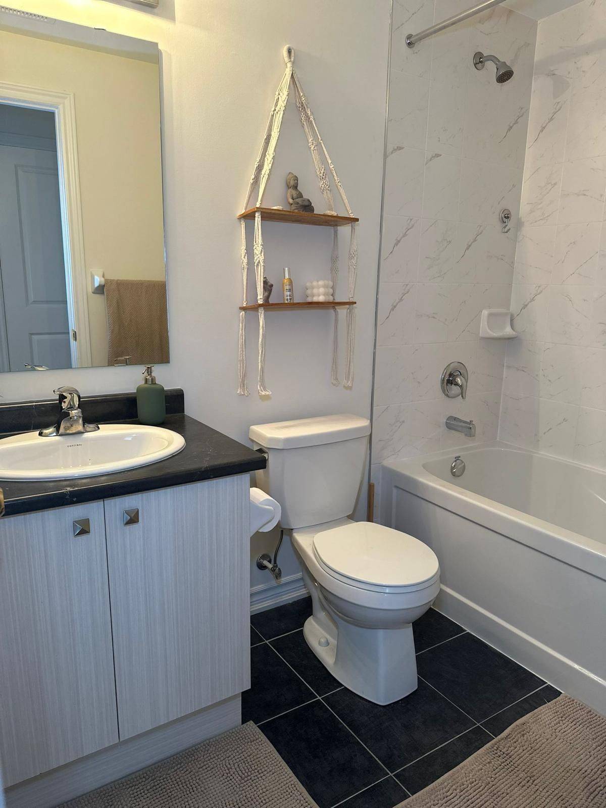 2540 William Jackson DR #201, Pickering, ON L4G 7C2