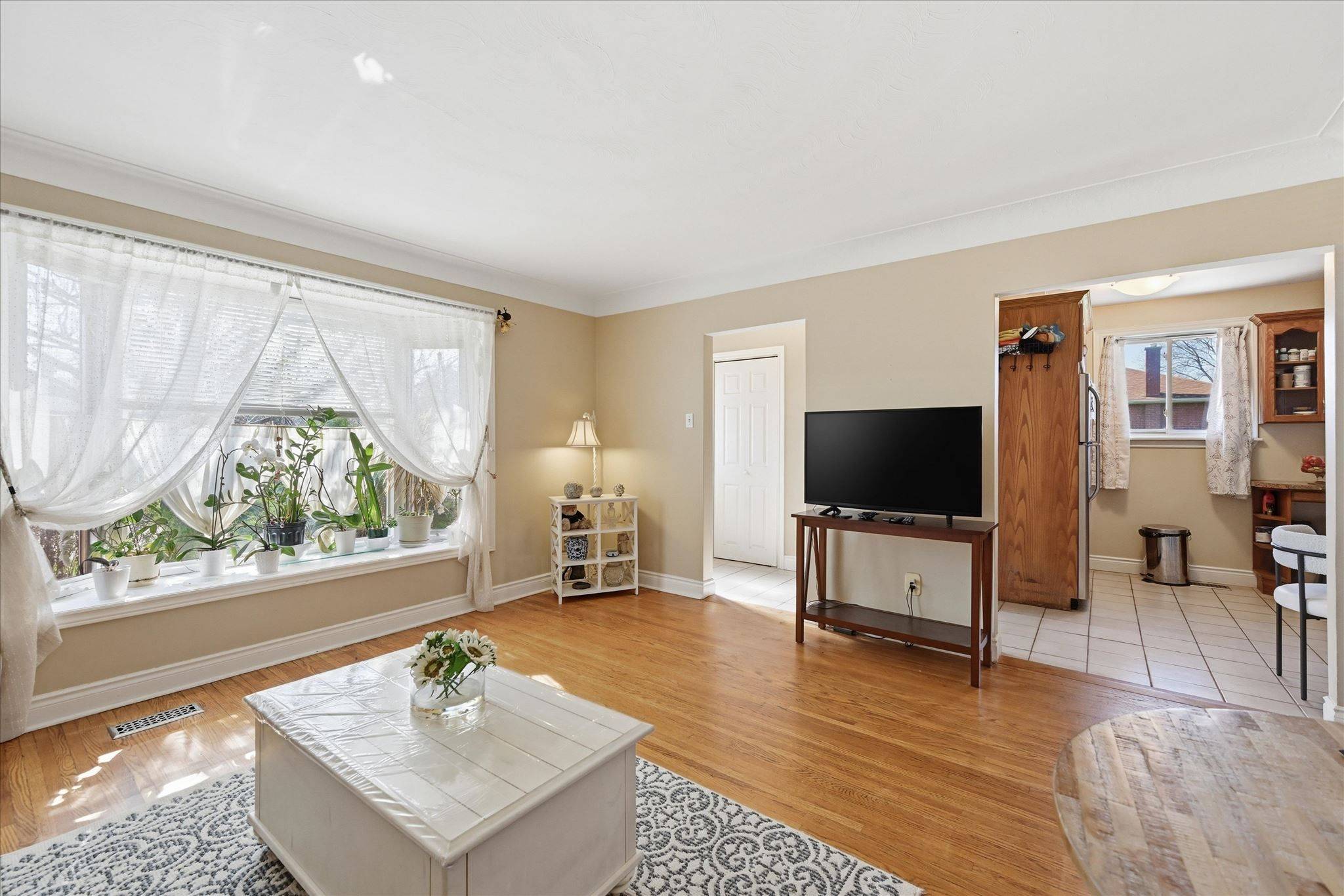 1131 Stanley DR, Burlington, ON L7P 2K6